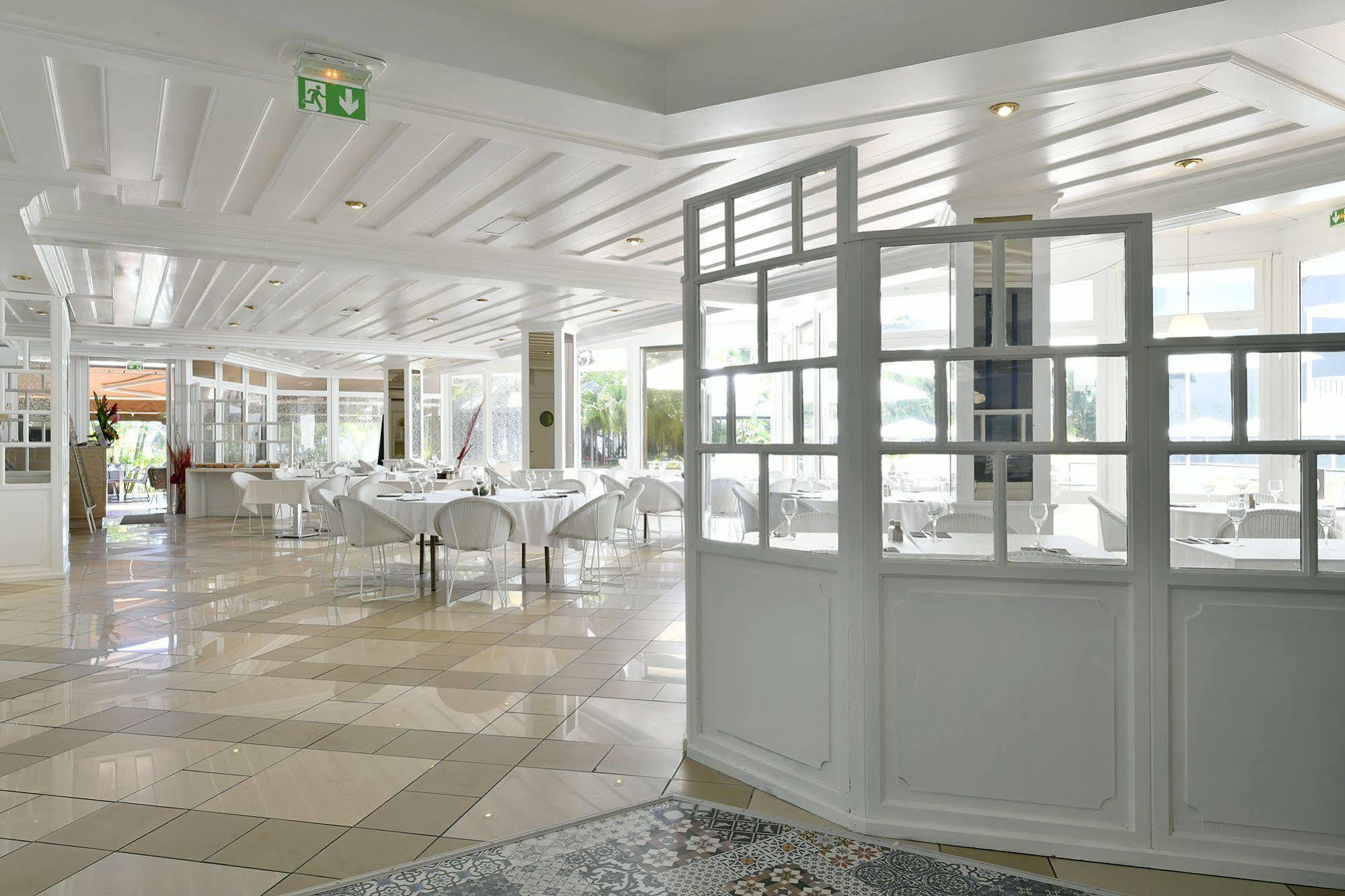 Hotel Le Saint Denis Екстер'єр фото